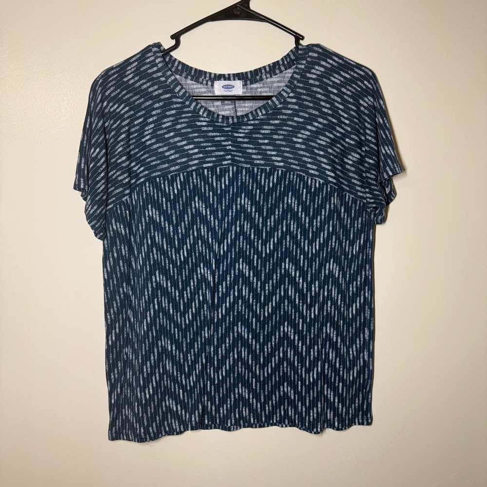 Old Navy Blue and White Patterned Blouse
